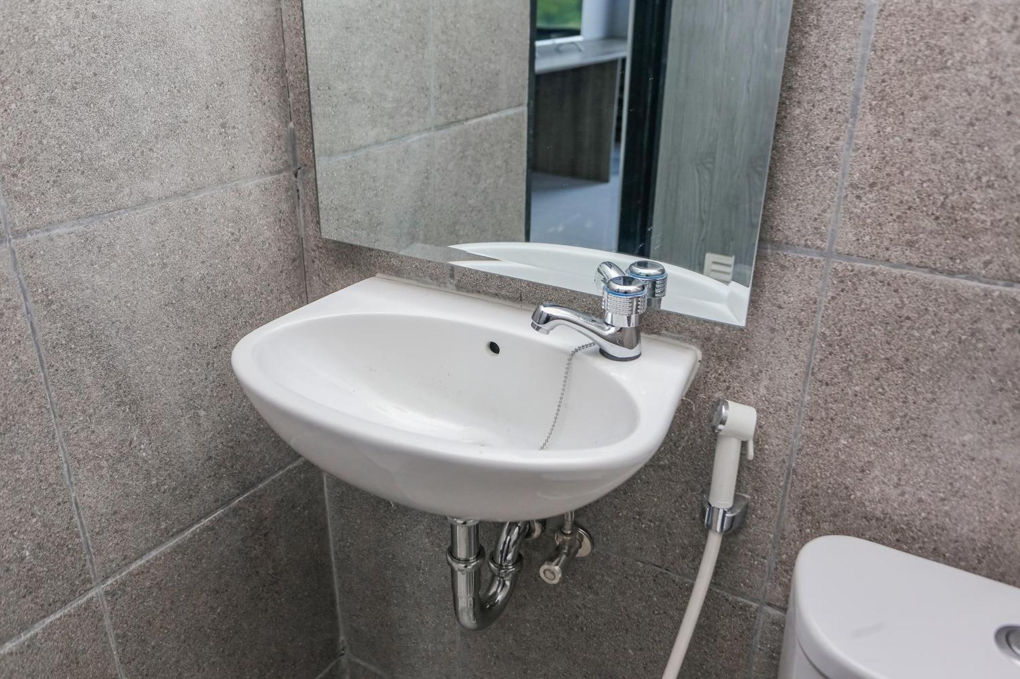 Hotel O Apartment Riverdale Cikarang Near Sgc Mall Bekasi Extérieur photo